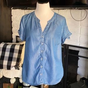 New York & Co. short sleeve denim button up top